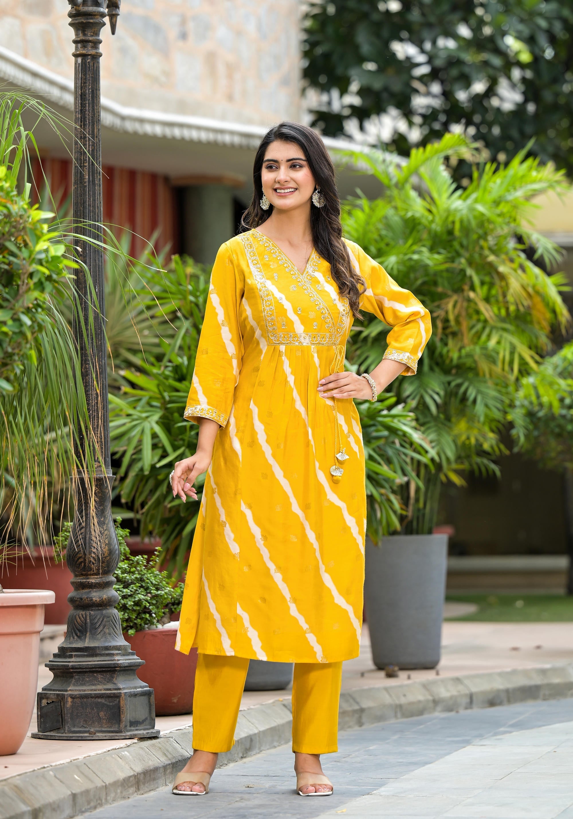 Juniper Women's Yellow Lehriya Printed Musline Kurta Set With Mirror Work & Sequins | Grocsy