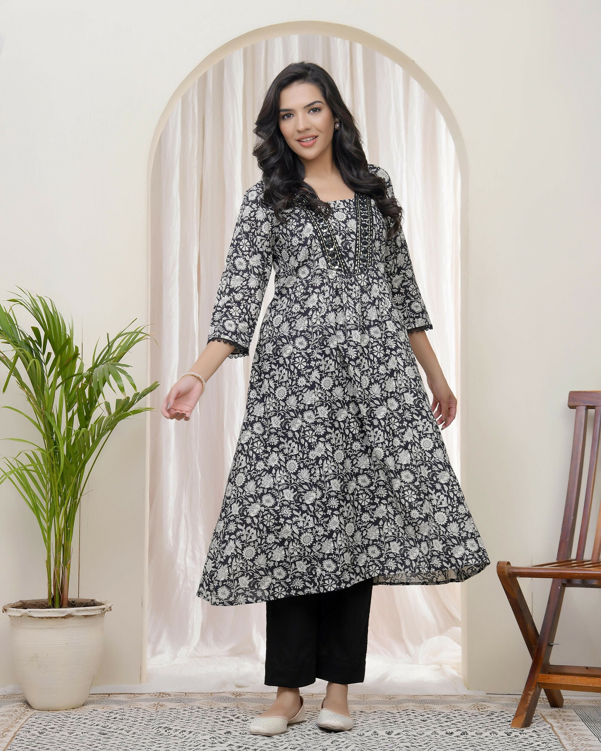 Vaasvablack Floral Cotton Printed Gathered Kurti With Pant | Grocsy
