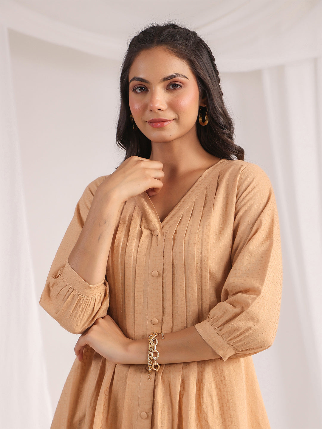 Janasya Pleated Jacquard Peach Self Design V-Neck Co-Ords | Grocsy