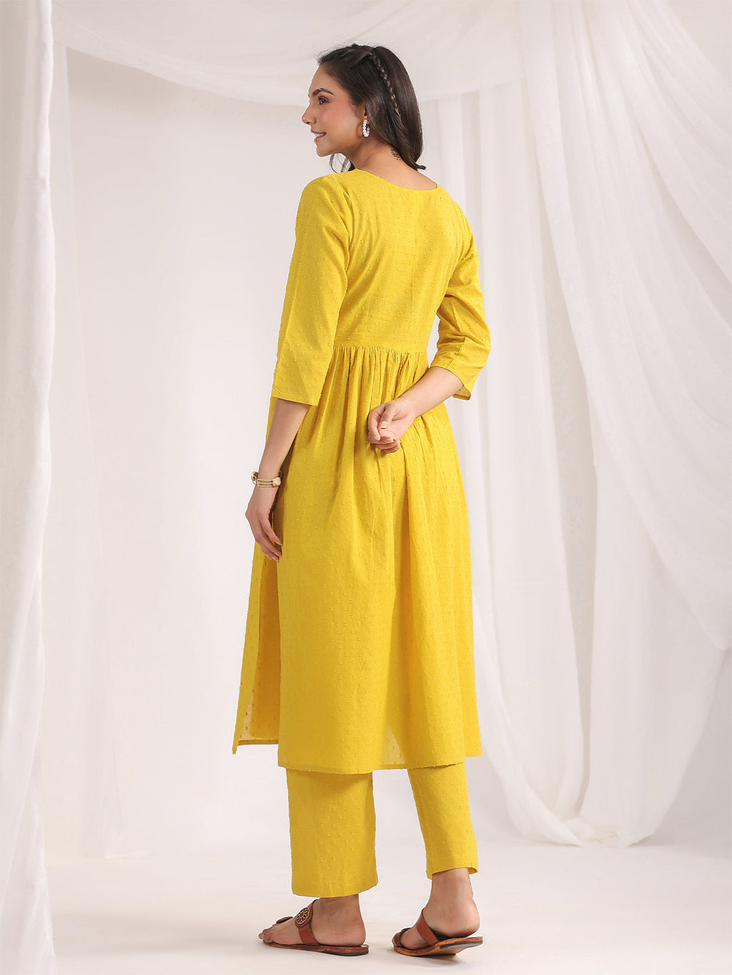 Janasya Gathering Dobby Cotton Yellow Self Design V-Neck Set | Grocsy