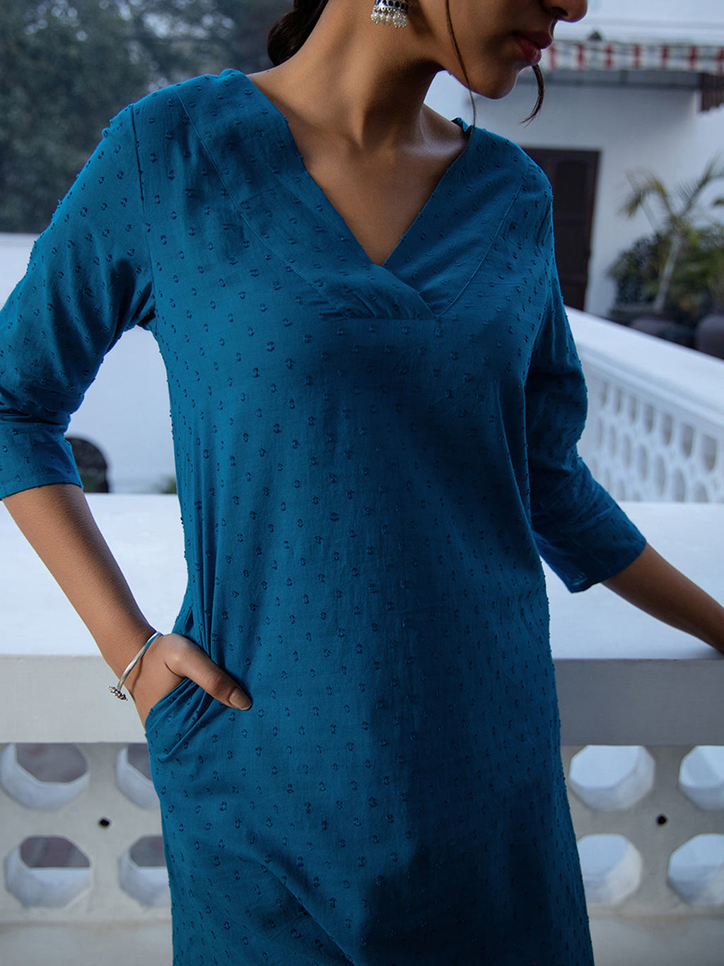 Janasya A-Line Dobby Cotton Teal Self Design V-Neck Co-Ords | Grocsy