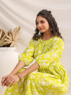 Janasya Bright Cotton Floral Gathered Dress | Grocsy