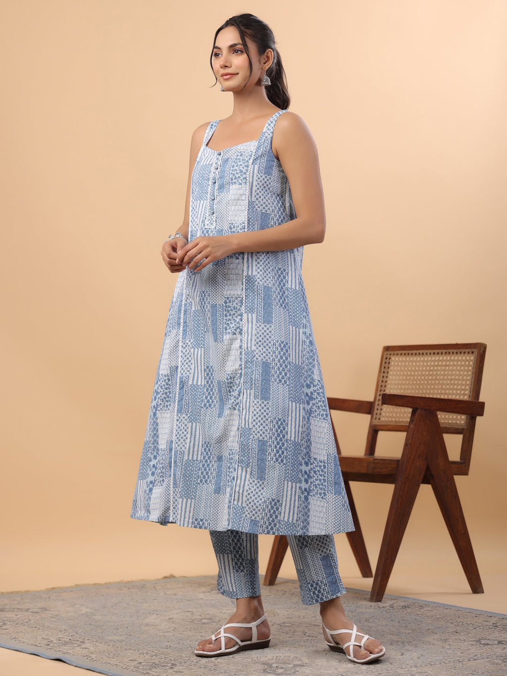 Janasya A-Line Cambric Blue Ethnic Motifs Sweetheart Neck Set | Grocsy
