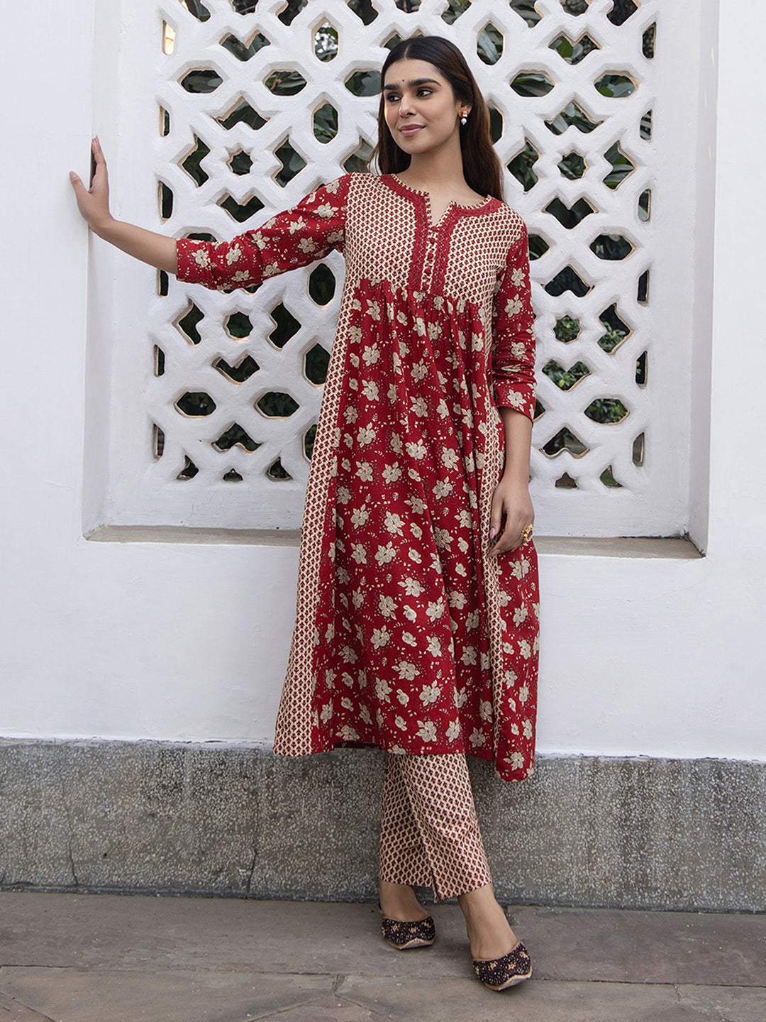 Janasya A-Line Cambric Red Floral Notch Neck Kurta & Bottom | Grocsy