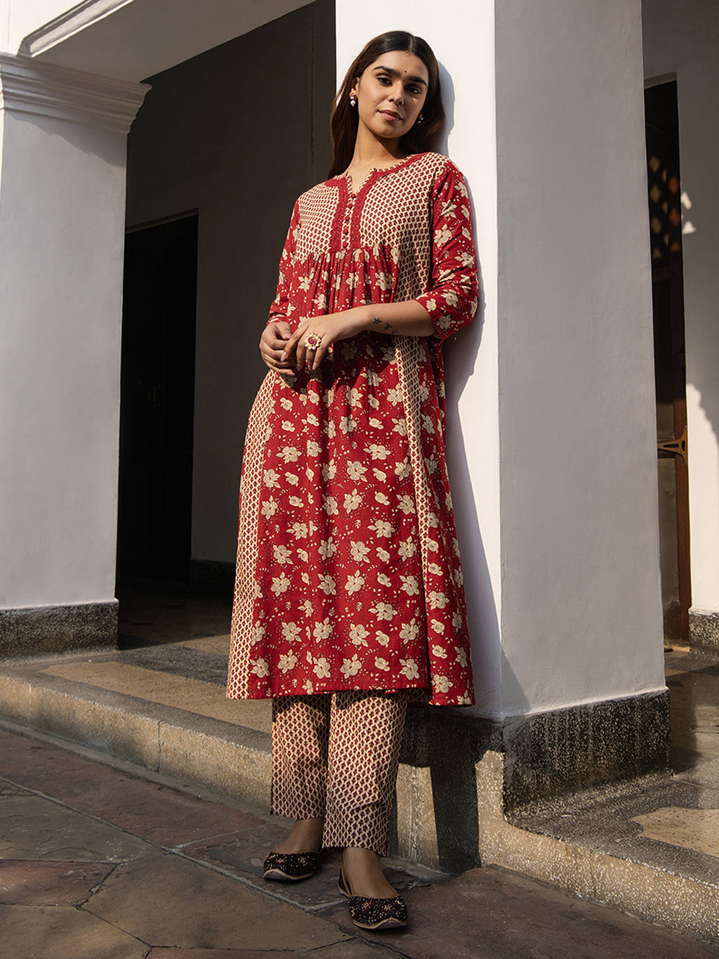Janasya A-Line Cambric Red Floral Notch Neck Kurta & Bottom | Grocsy