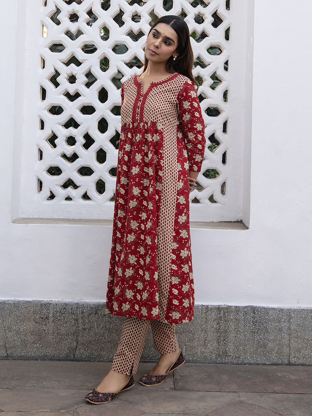 Janasya A-Line Cambric Red Floral Notch Neck Kurta & Bottom | Grocsy
