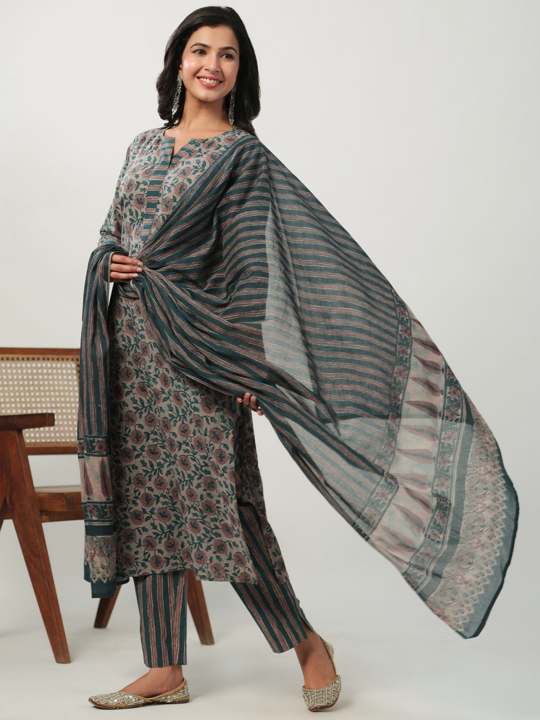 Janasya Straight Cambric Beige Floral Notch Neck Kurta Set | Grocsy