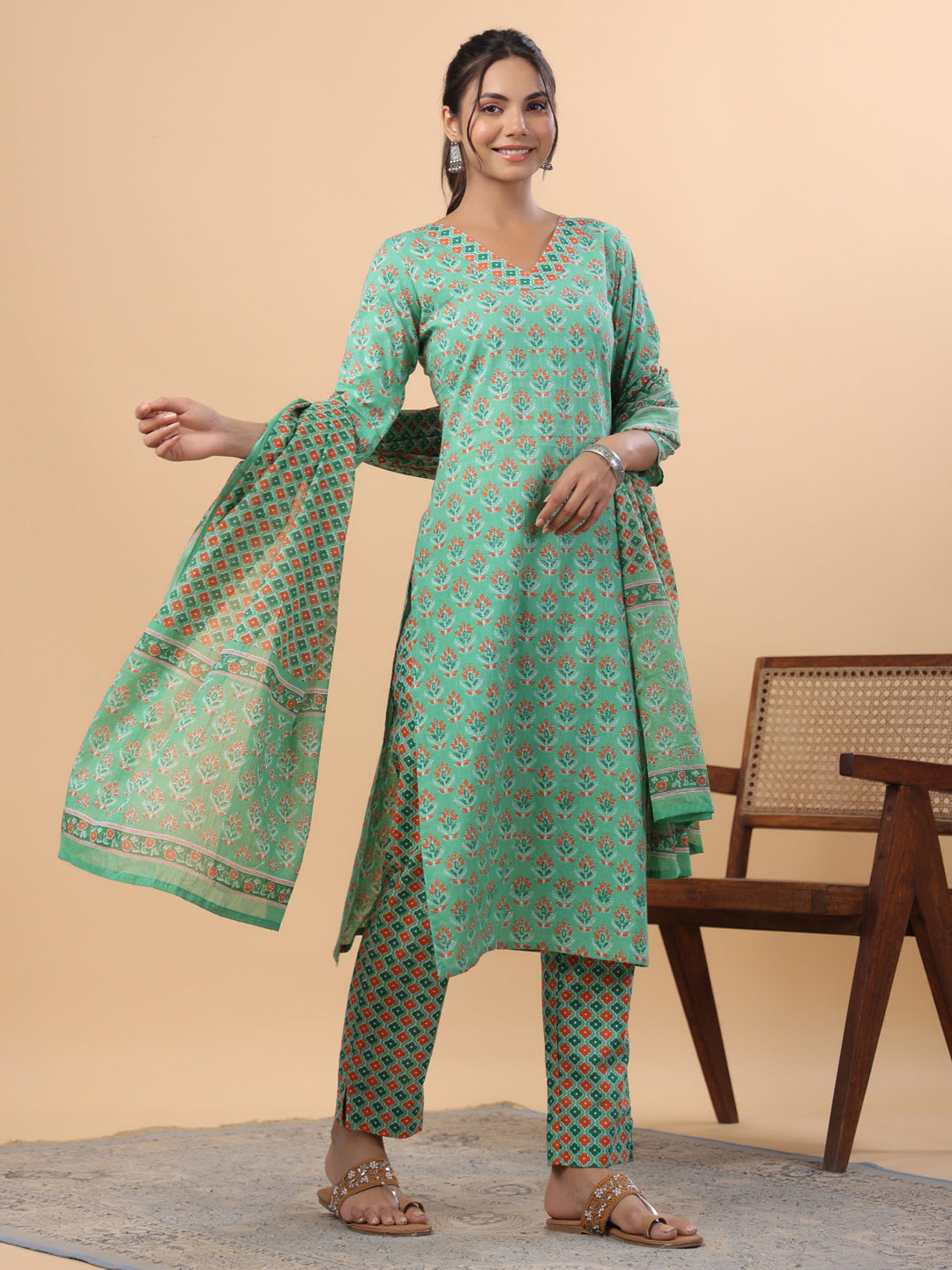 Janasya Regular Cambric Green Ethnic Motifs V-Neck Set | Grocsy