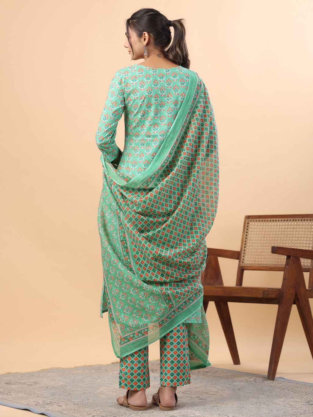 Janasya Regular Cambric Green Ethnic Motifs V-Neck Set | Grocsy
