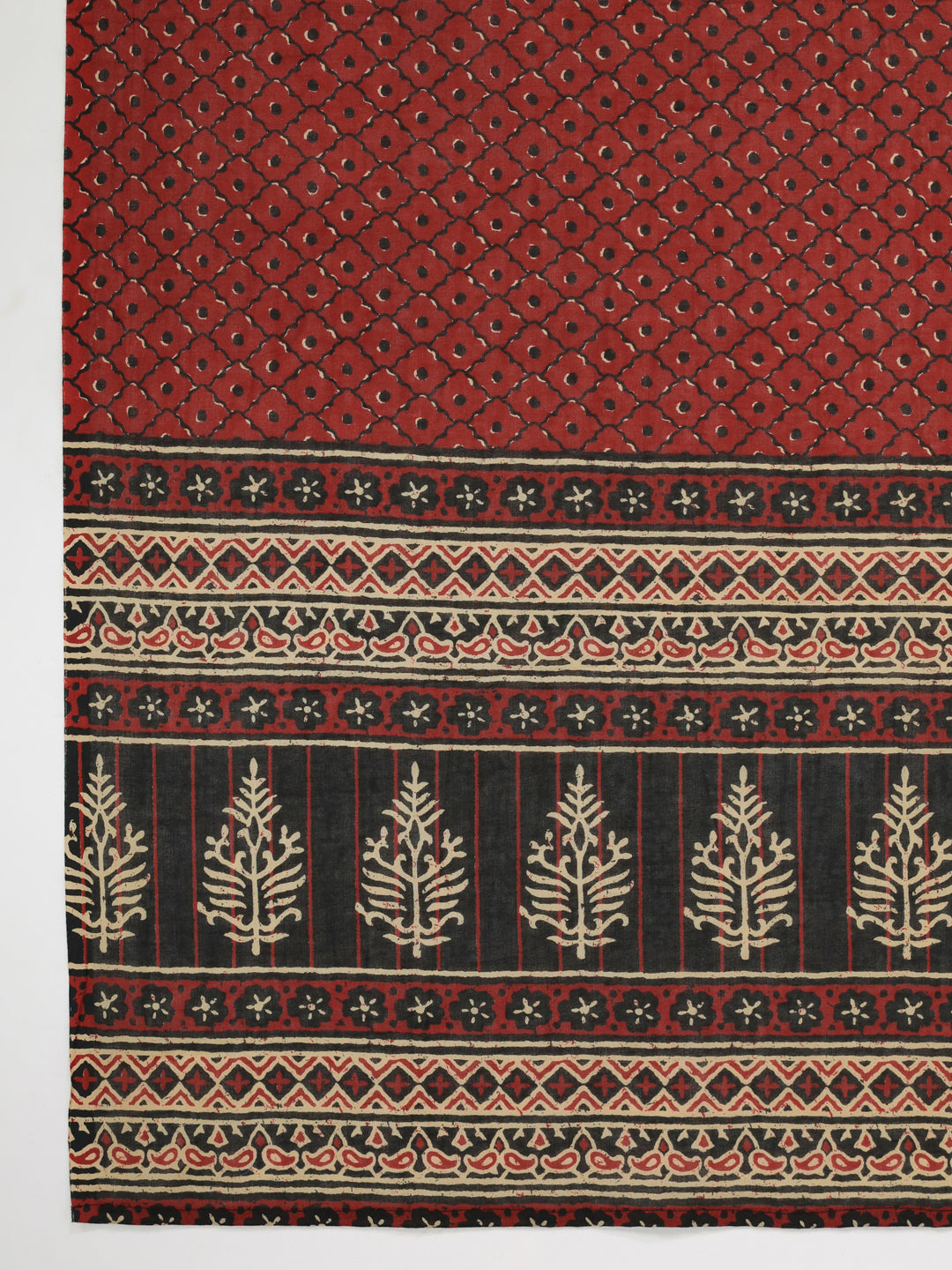 Janasya Black Cambric Ethnic Motifs Set | Grocsy