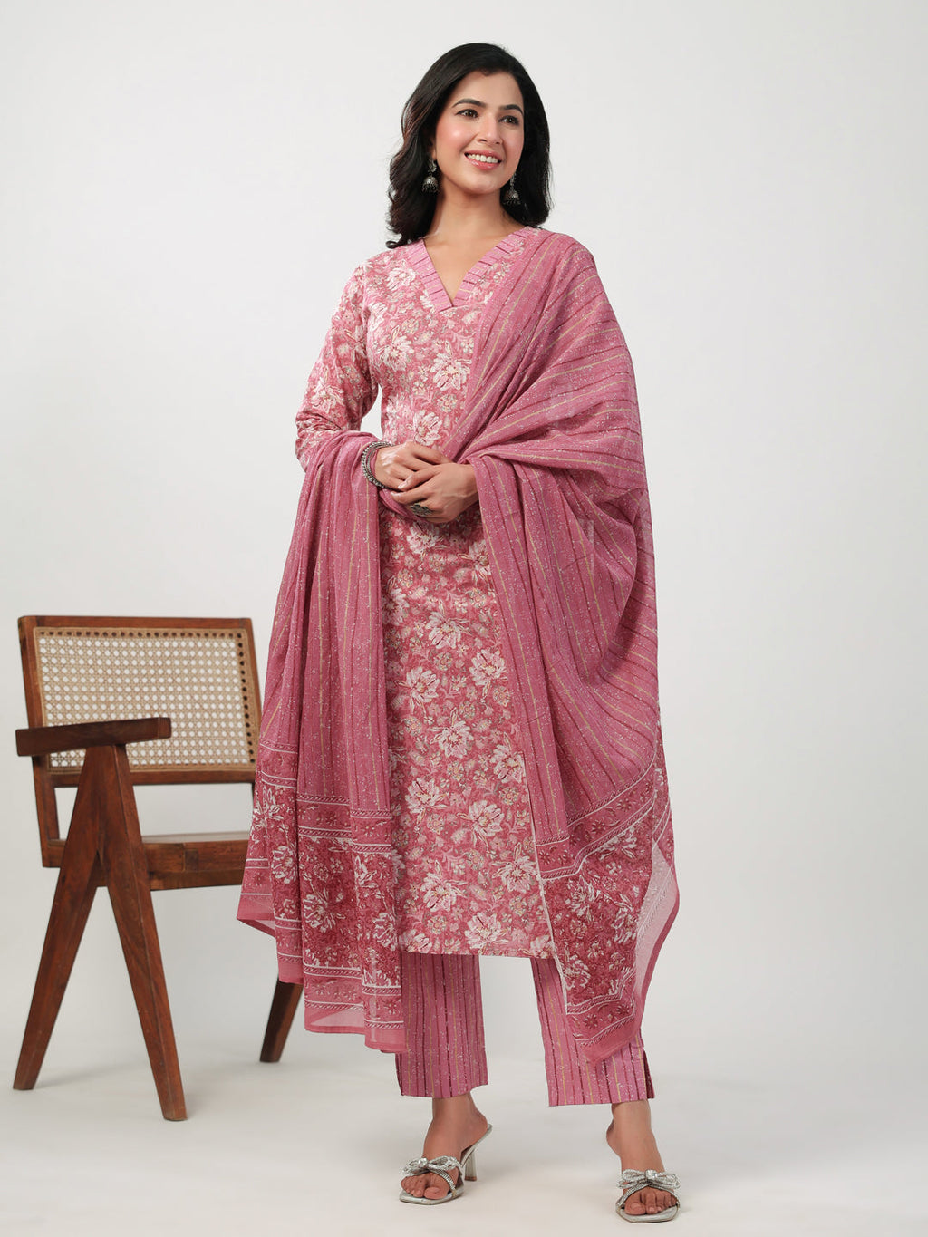 Janasya Straight Cambric Pink Floral V-Neck Set | Grocsy