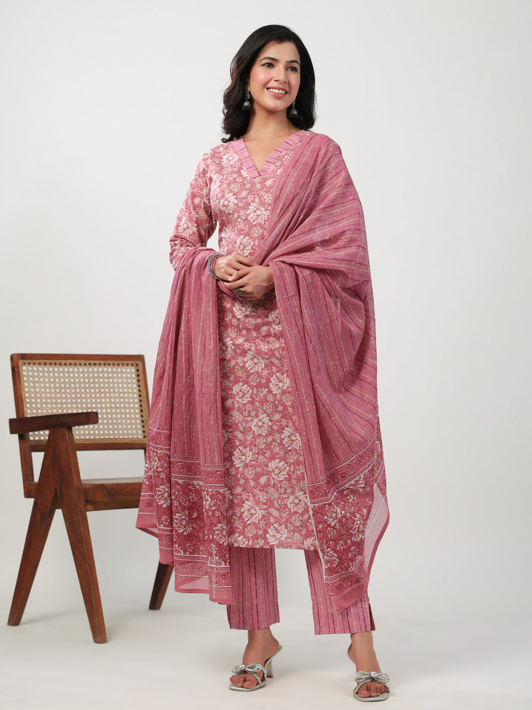 Janasya Straight Cambric Pink Floral V-Neck Set | Grocsy