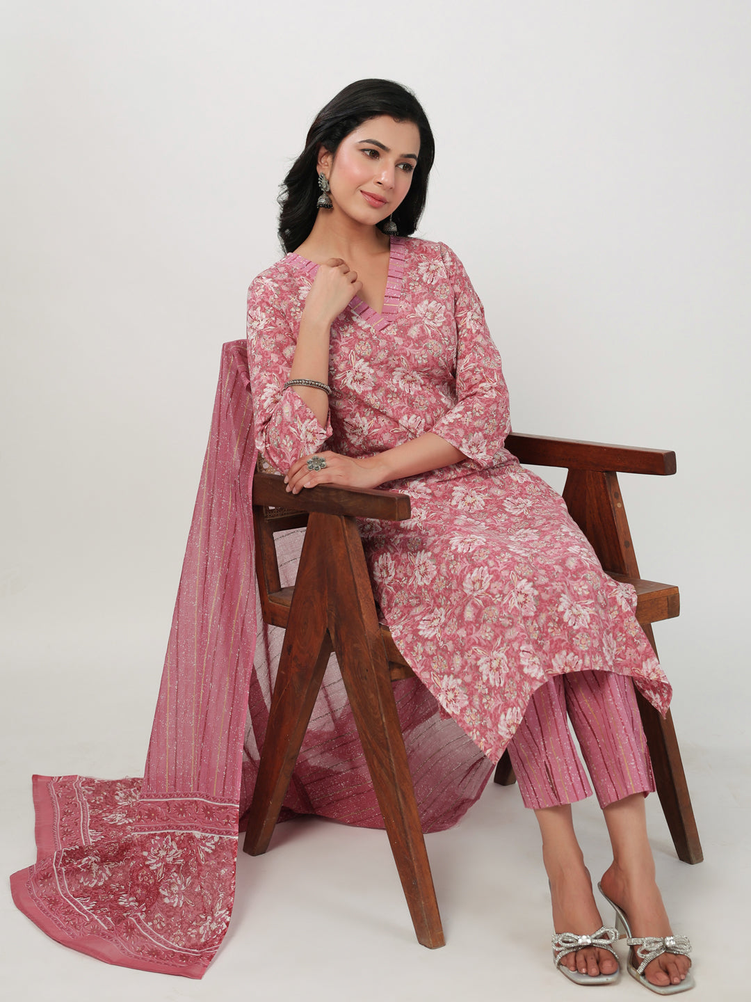 Janasya Straight Cambric Pink Floral V-Neck Set | Grocsy