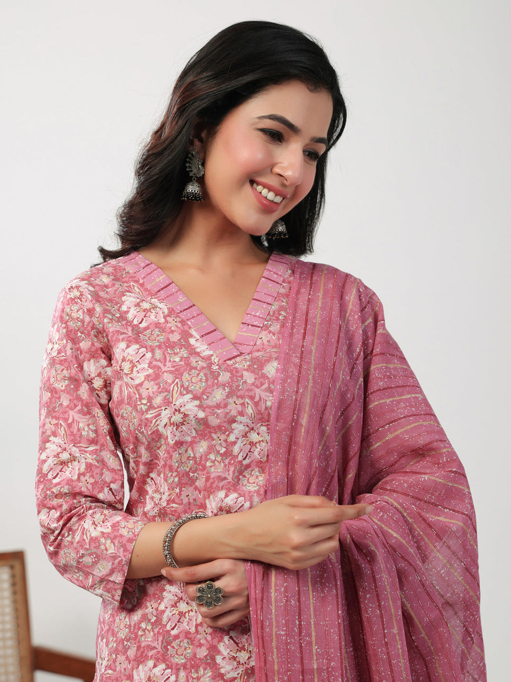 Janasya Straight Cambric Pink Floral V-Neck Set | Grocsy
