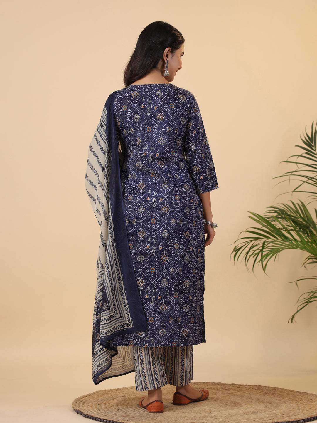 Janasya Straight Cambric Dark Blue Bandhani V-Neck with Band Collar Kurta Set | Grocsy