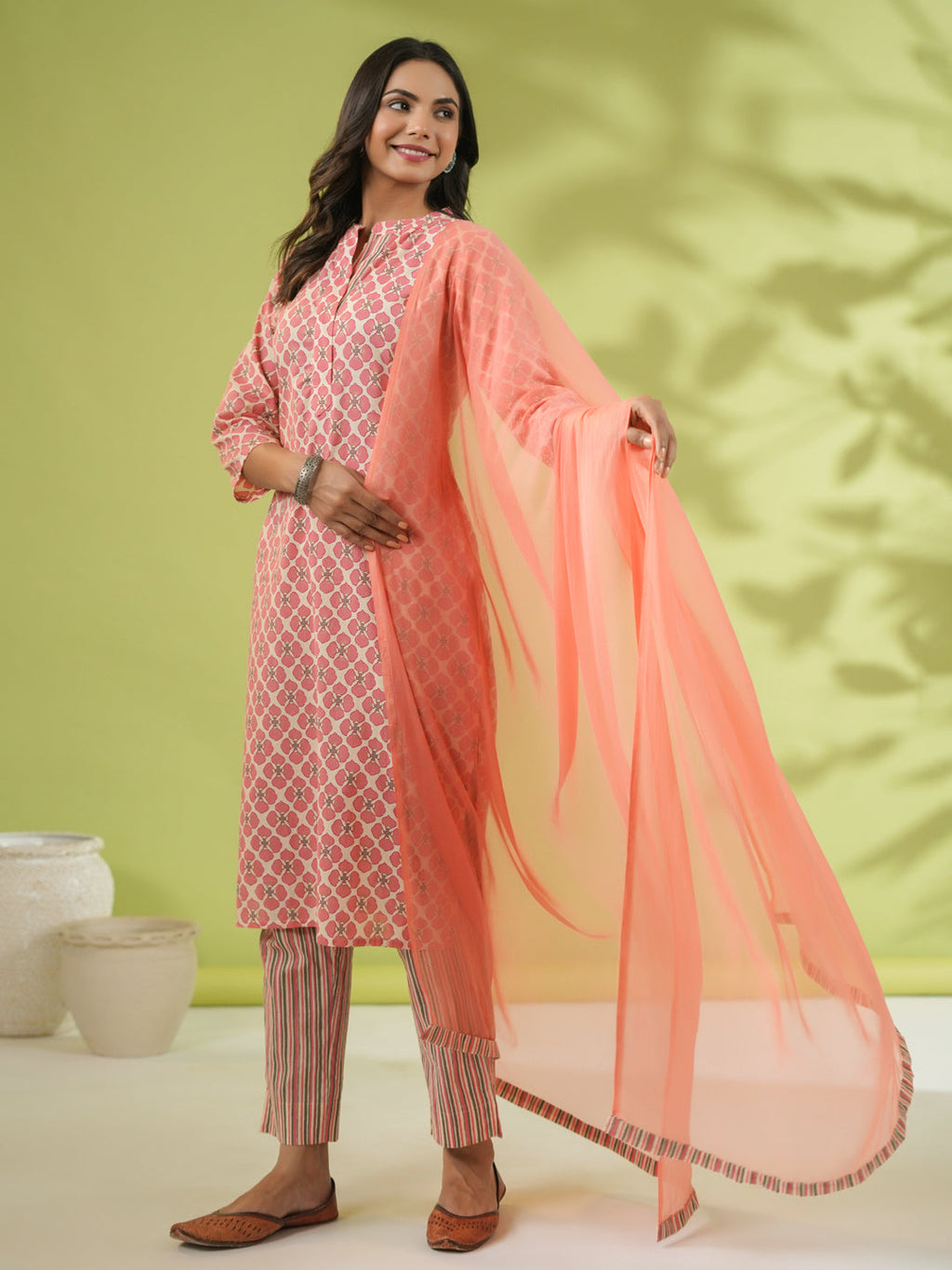 Janasya Straight Cambric Peach Floral Band Collar Set | Grocsy