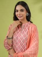 Janasya Straight Cambric Peach Floral Band Collar Set | Grocsy