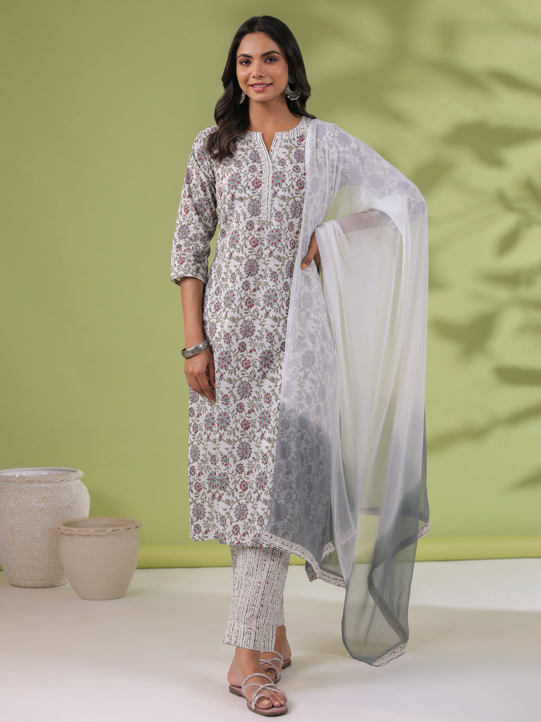 Janasya White Cambric Floral Set | Grocsy