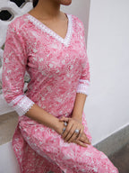 Janasya Regular Cambric Pink Floral V-Neck Kurta Set | Grocsy