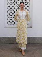Janasya Straight Cambric Off White Floral Notch Neck Kurta & Bottom | Grocsy