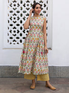 Janasya Light Green Cambric Ethnic Motifs Kurta & Bottom | Grocsy