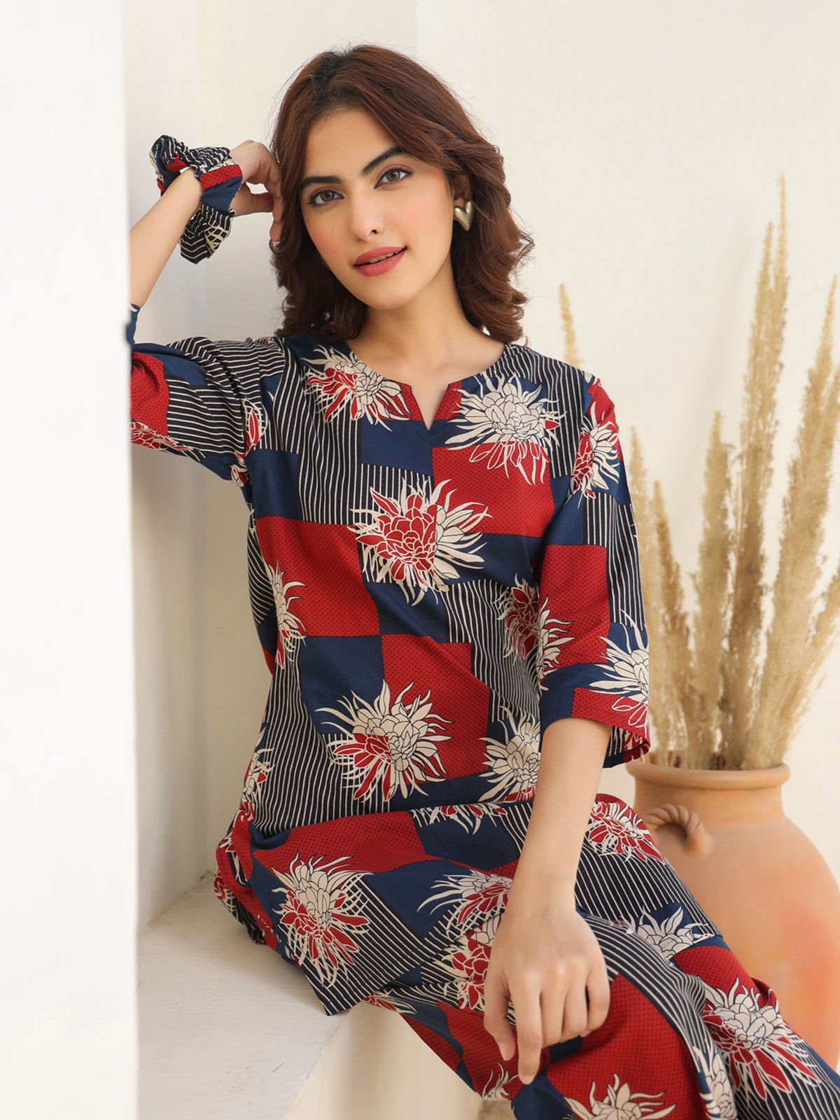 Janasya Dark Cotton Geometric Straight Top & Bottom Set | Grocsy