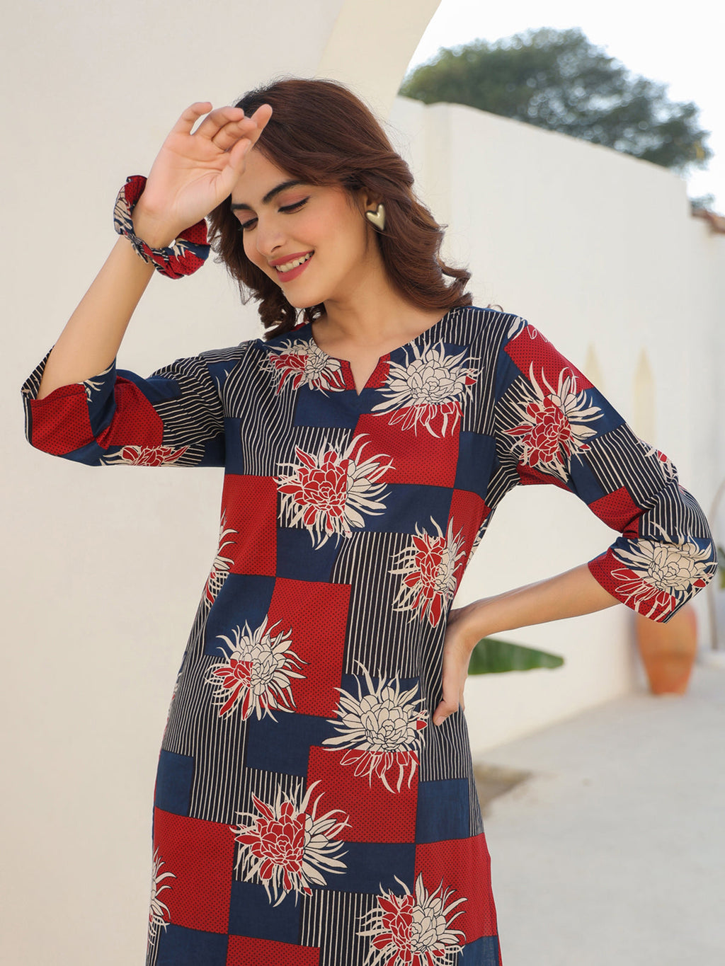 Janasya Dark Cotton Geometric Straight Top & Bottom Set | Grocsy