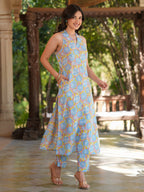 Janasya Light Cotton Floral Straight Kurta Set | Grocsy