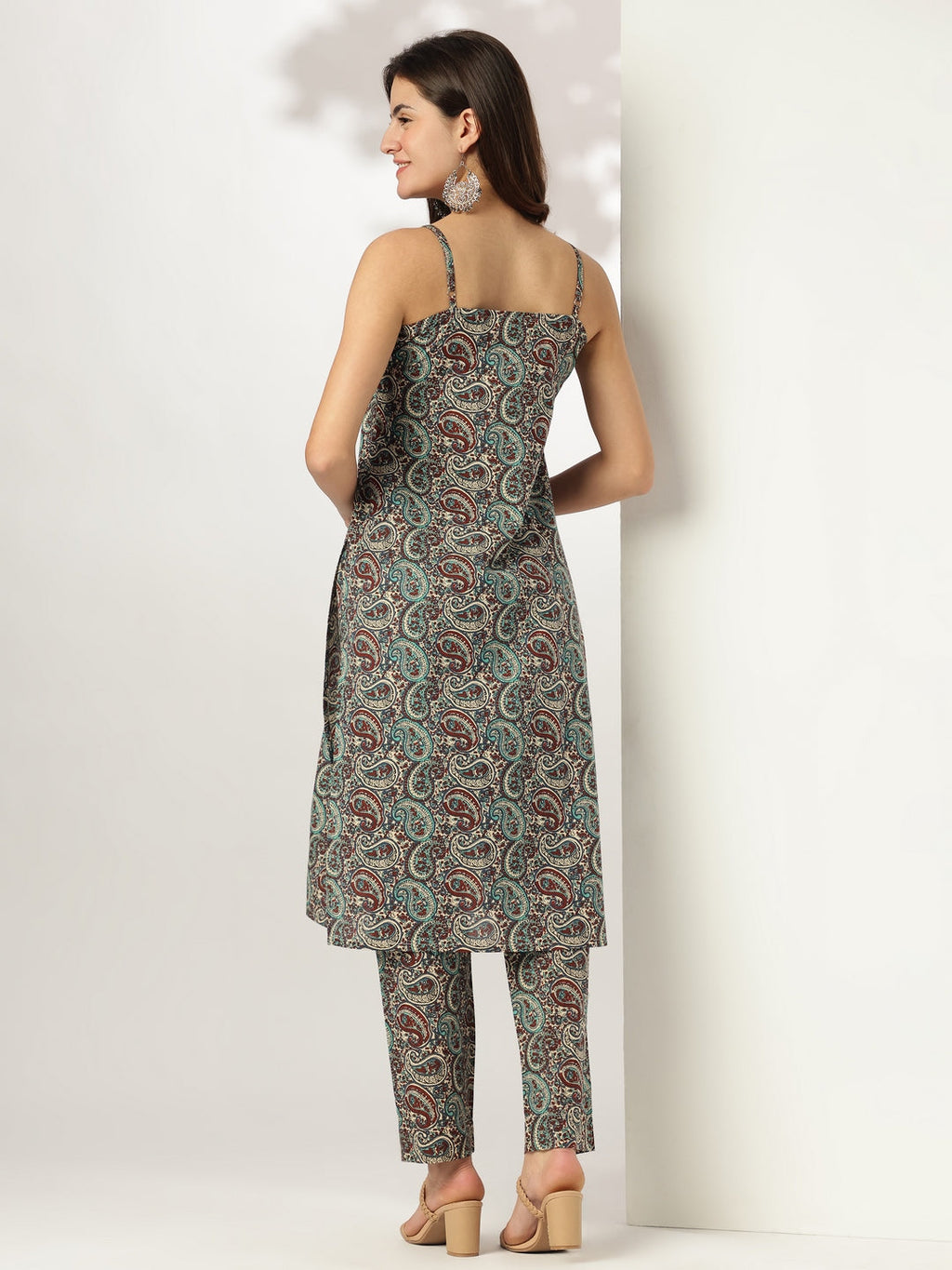 Janasya Dark Cotton Ethnic Motifs Straight Kurta Set | Grocsy