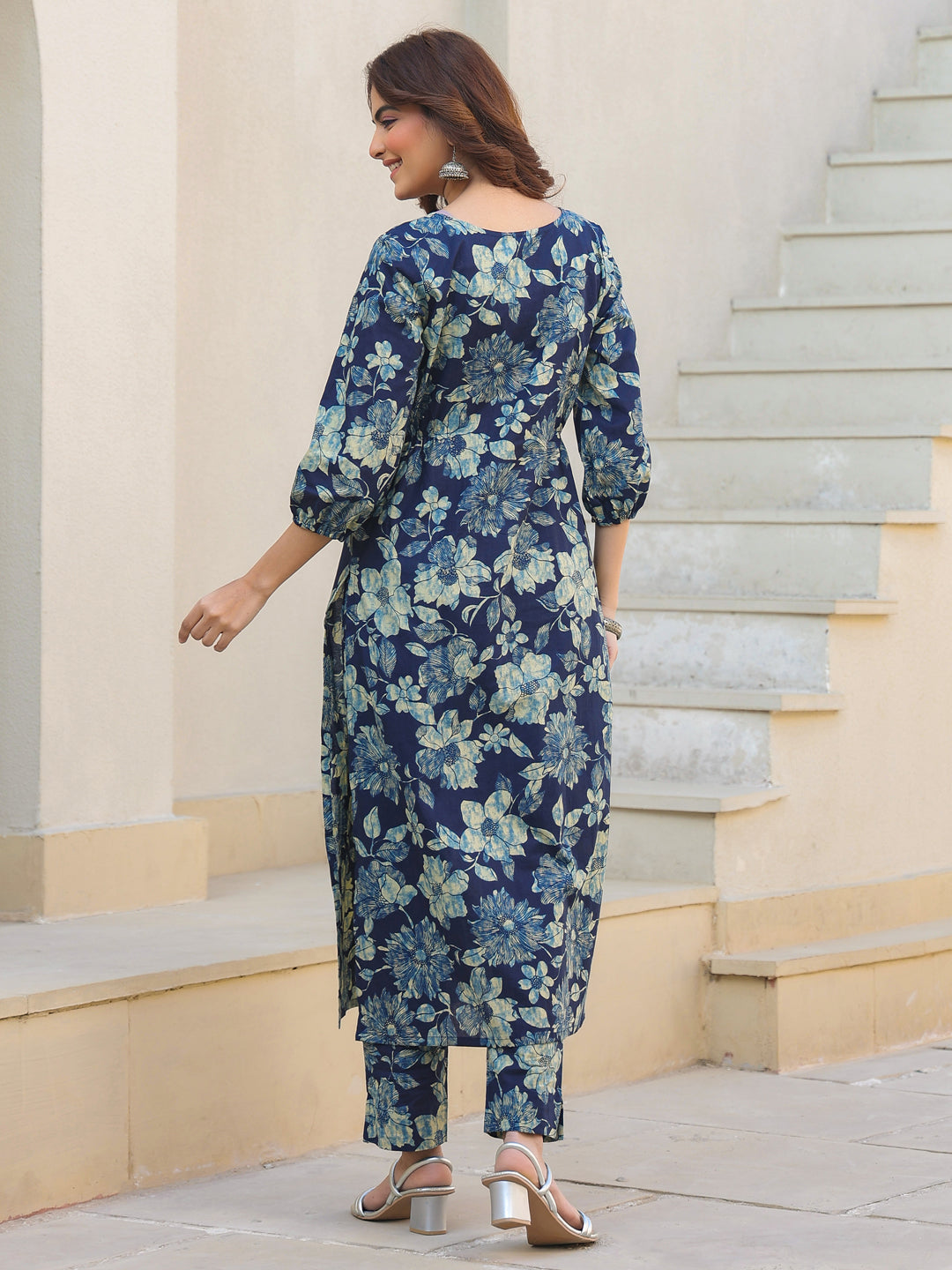 Janasya Dark Cotton Floral Straight Kurta Set | Grocsy