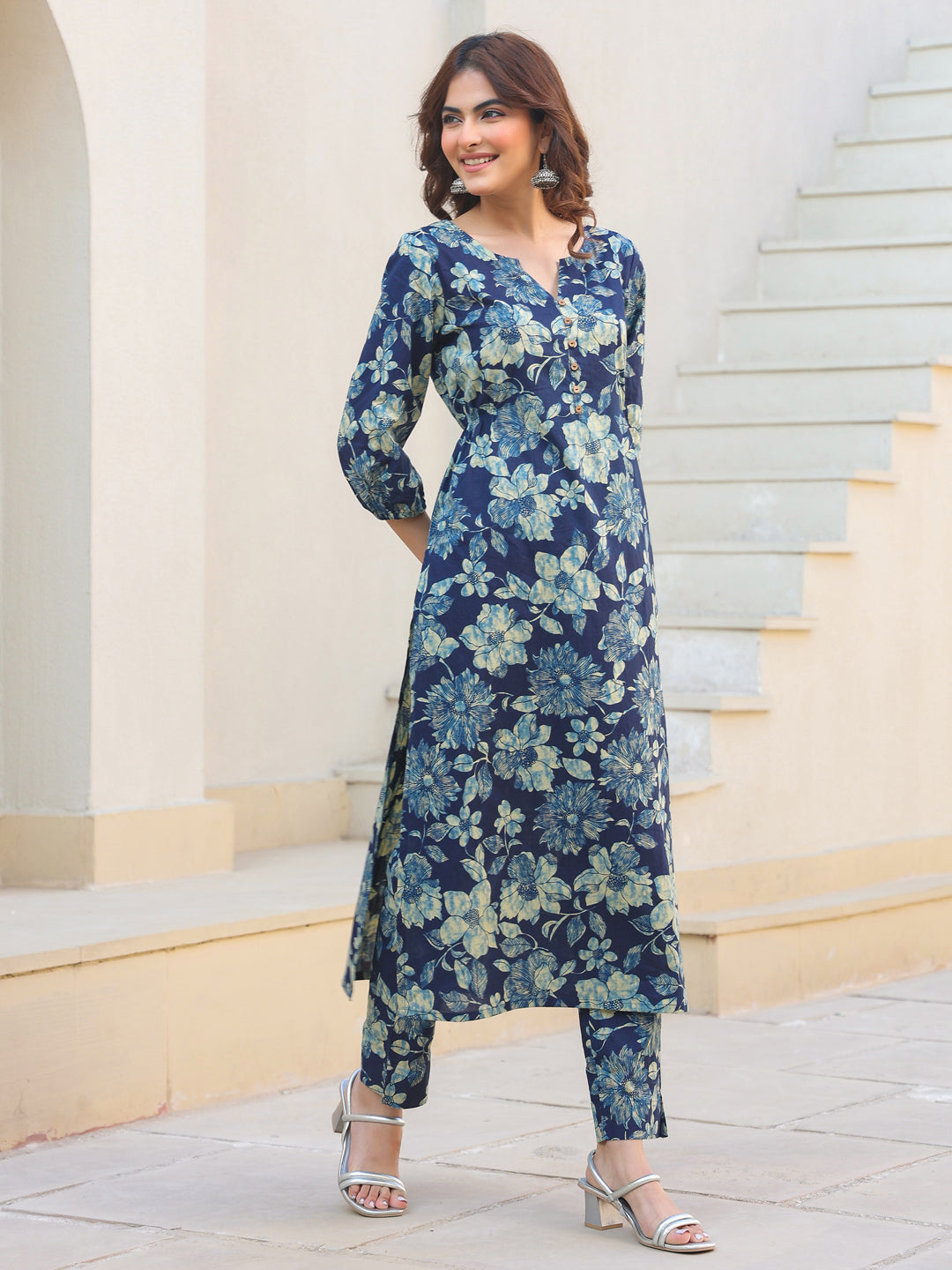 Janasya Dark Cotton Floral Straight Kurta Set | Grocsy