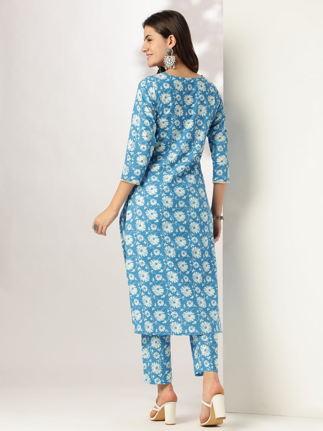 Janasya Light Cotton Floral Straight Kurta Set | Grocsy