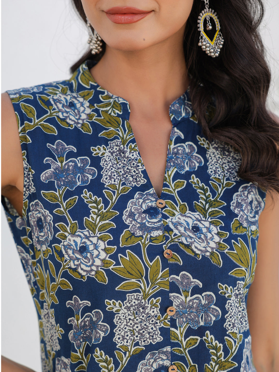 Janasya Dark Cotton Floral A-Line Kurta Set | Grocsy
