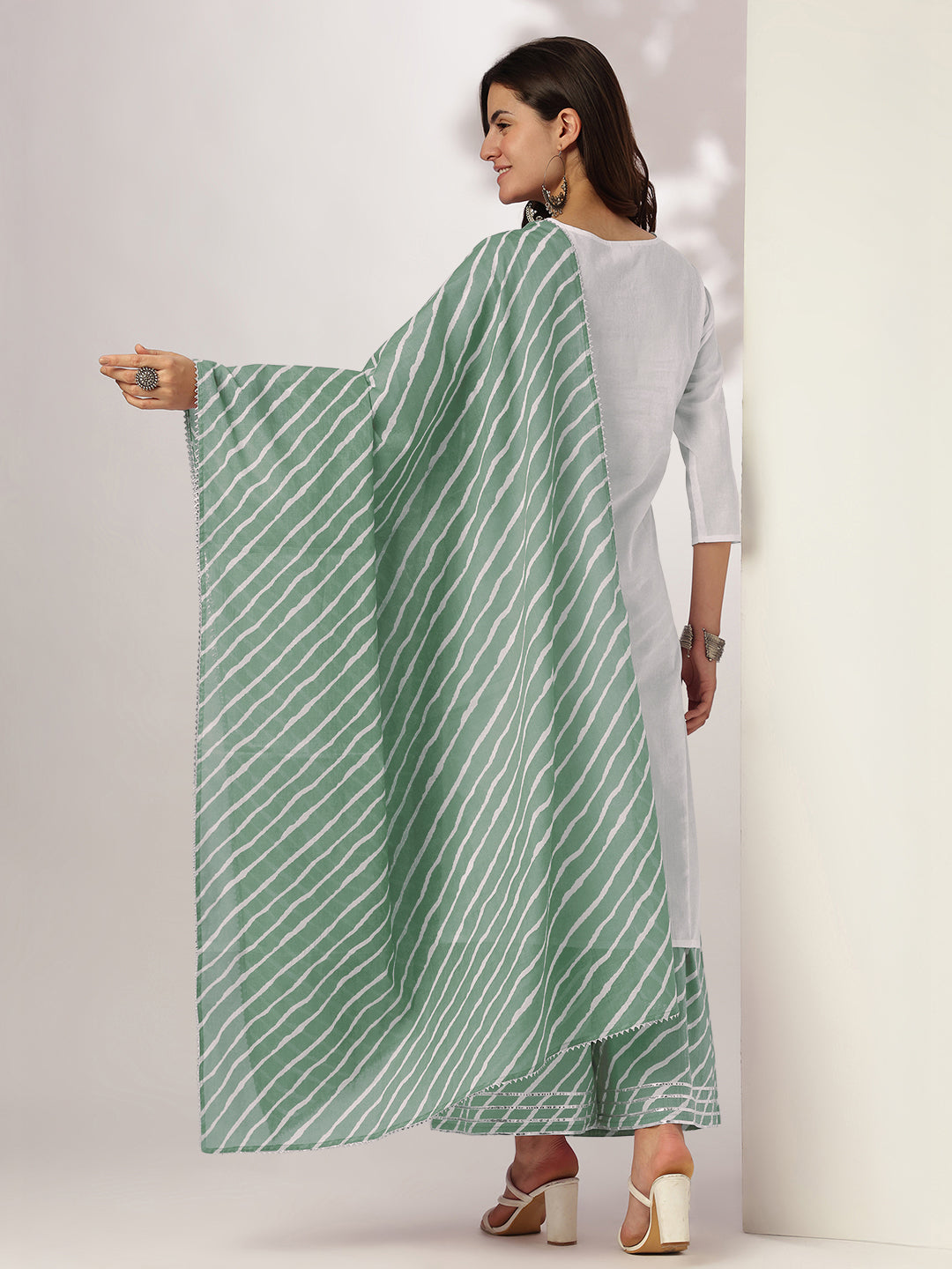 Janasya Light Cotton Yoke Embroidery Straight Kurta Set | Grocsy