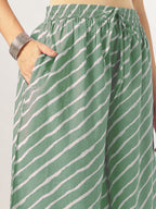 Janasya Light Cotton Yoke Embroidery Straight Kurta Set | Grocsy