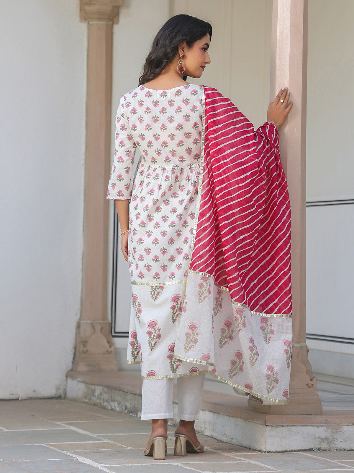 Janasya Light Cotton Floral Angrakha Kurta Set | Grocsy
