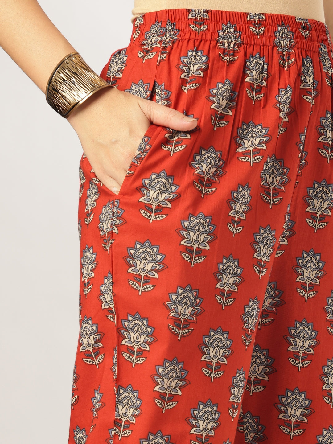 Janasya Bright Cotton Floral Straight Kurta Set | Grocsy