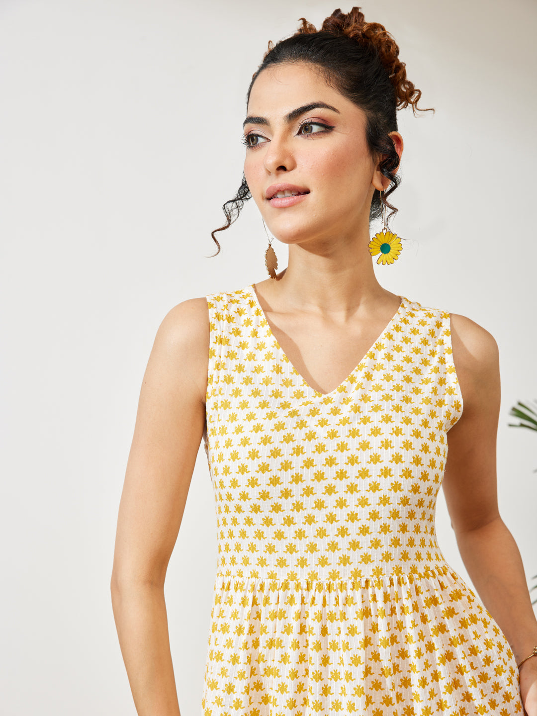 Janasya Off White Tiered Cotton Dress | Grocsy
