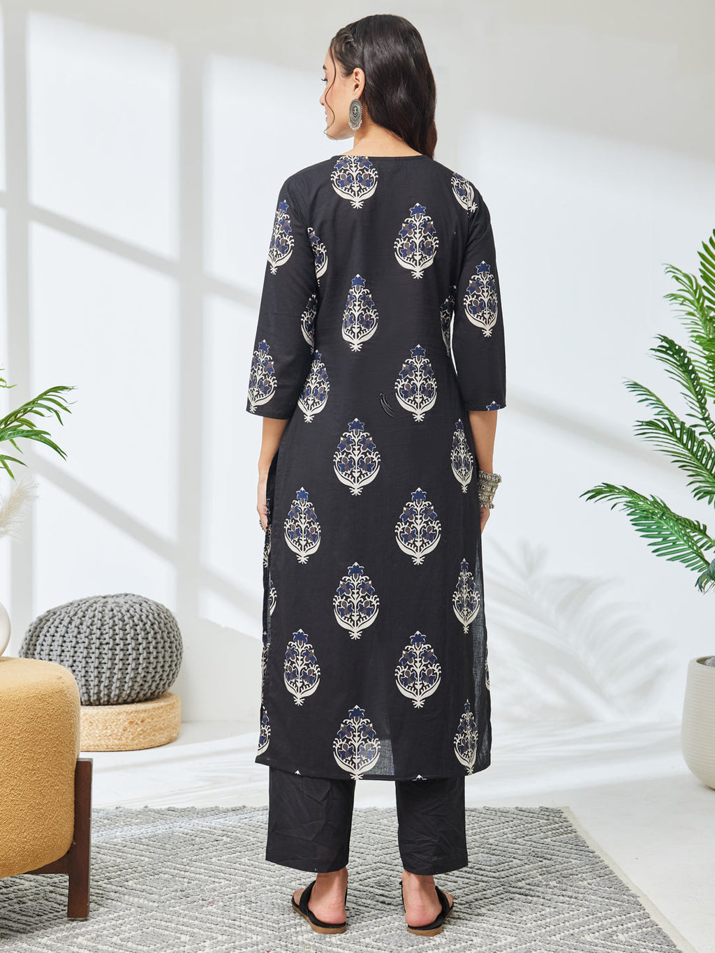 Janasya Black Straight Cotton Kurta & Bottom | Grocsy