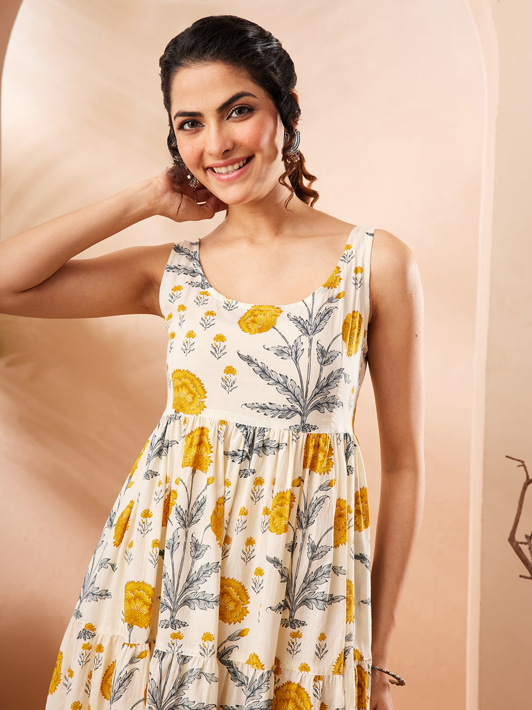 Janasya Off White Tiered Cotton Kurta & Bottom | Grocsy