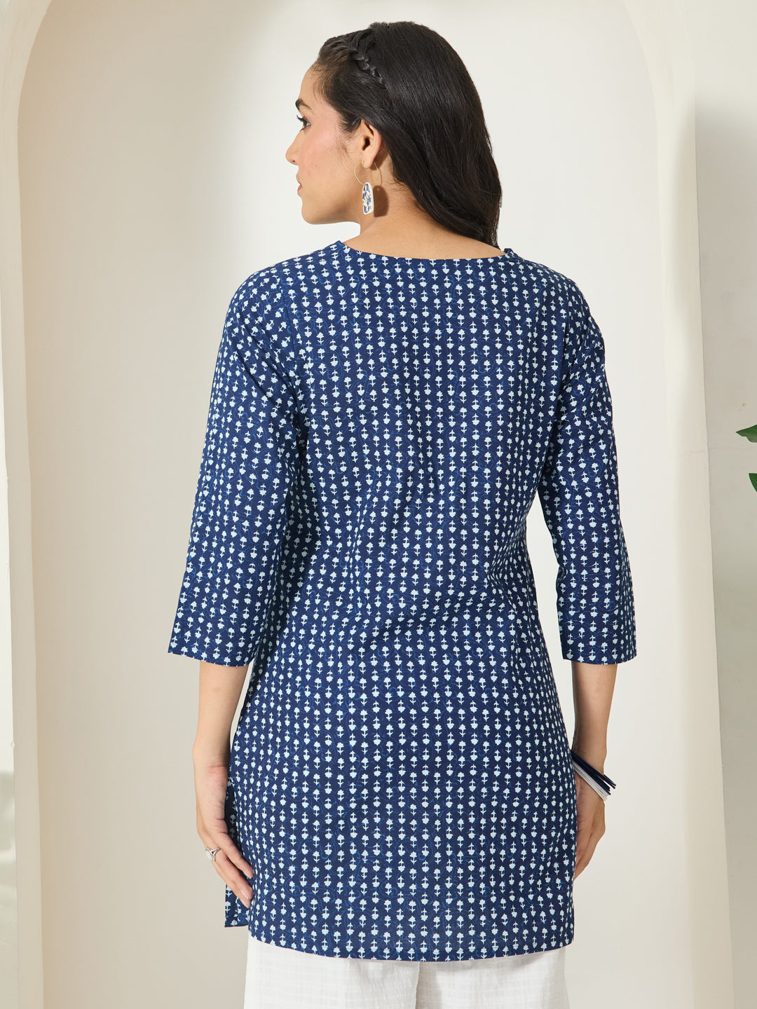 Janasya Indigo Straight Cotton Tunic | Grocsy