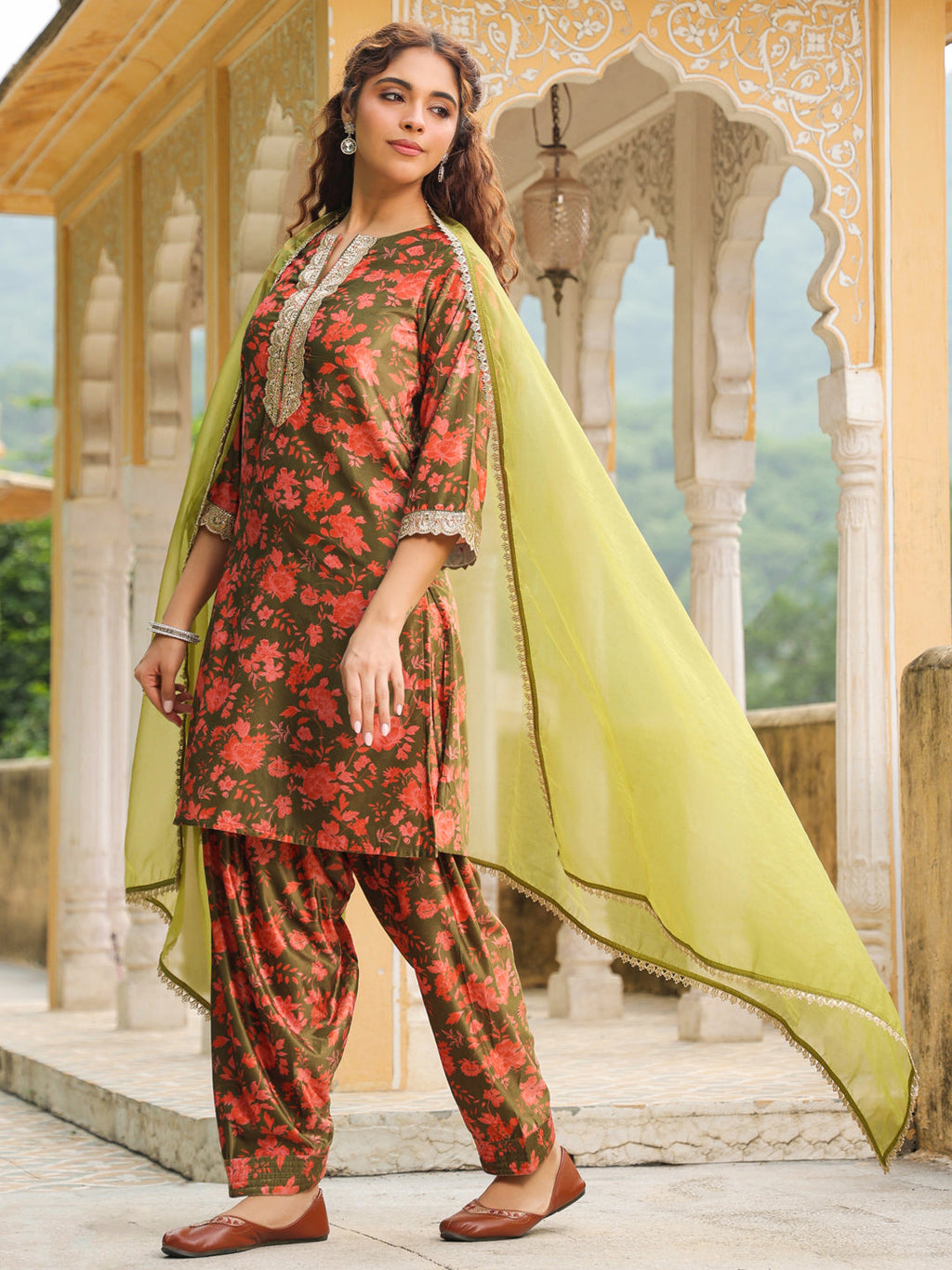 Janasya Olive Velvet Floral Set | Grocsy