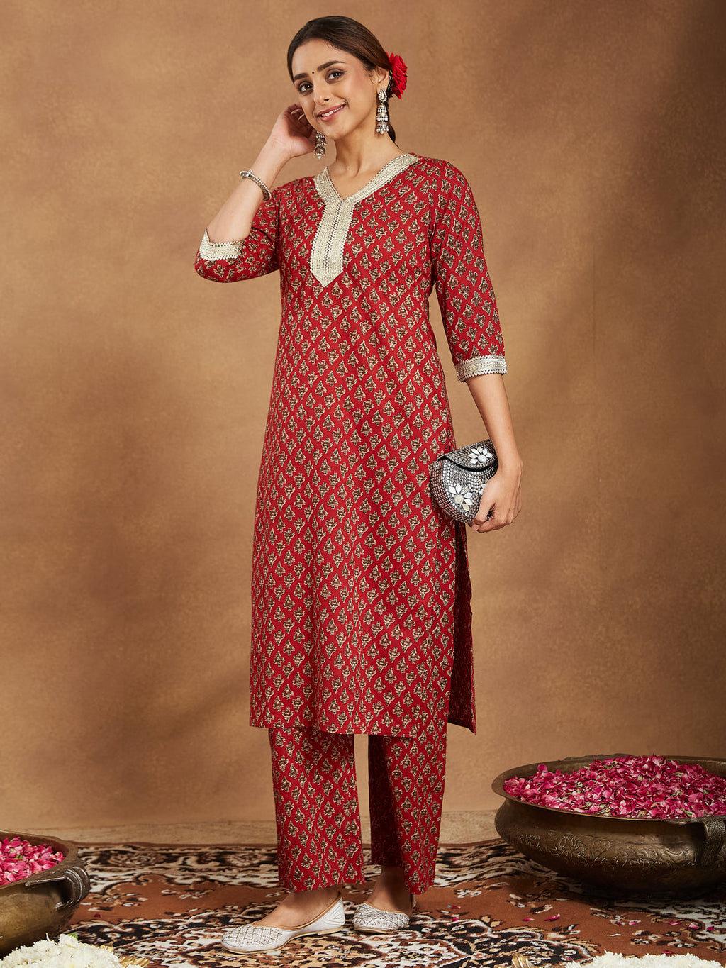 Janasya Dark Cotton Floral Straight Kurta Set | Grocsy