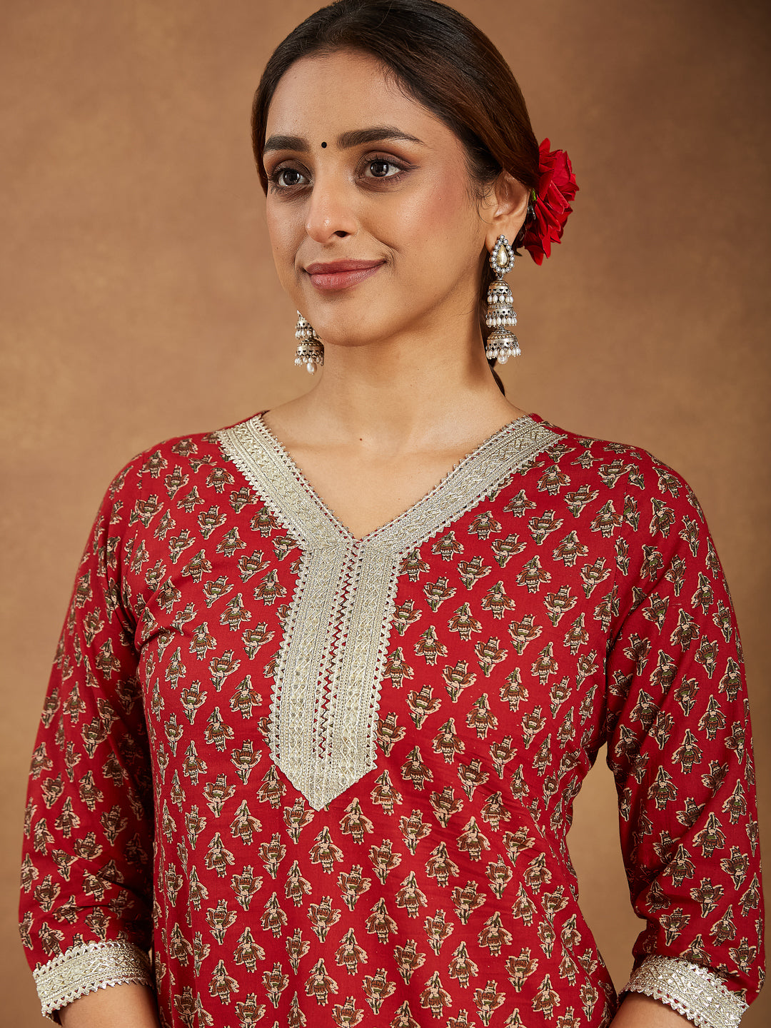 Janasya Dark Cotton Floral Straight Kurta Set | Grocsy