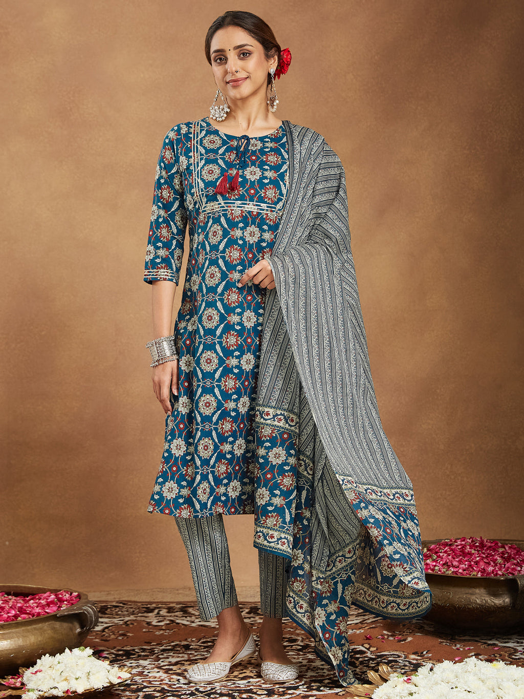 Janasya Bright Cotton Floral Straight Kurta Set | Grocsy