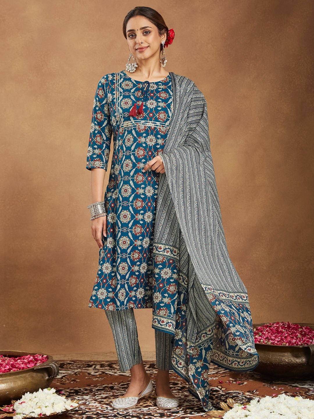 Janasya Bright Cotton Floral Straight Kurta Set | Grocsy