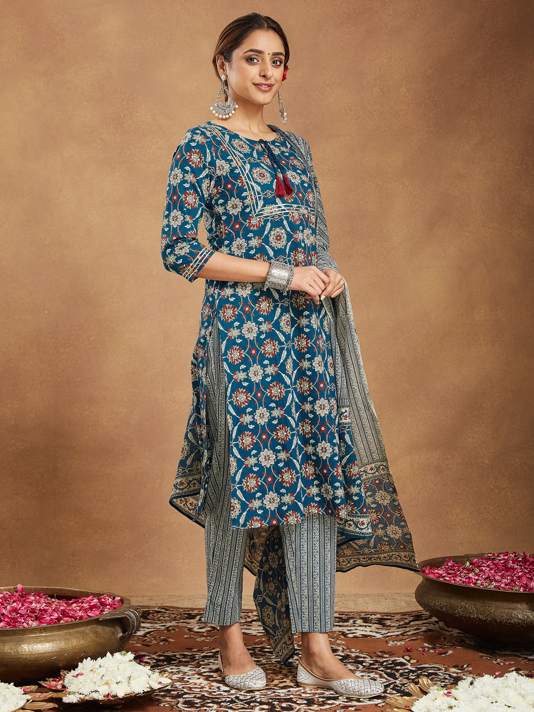 Janasya Bright Cotton Floral Straight Kurta Set | Grocsy