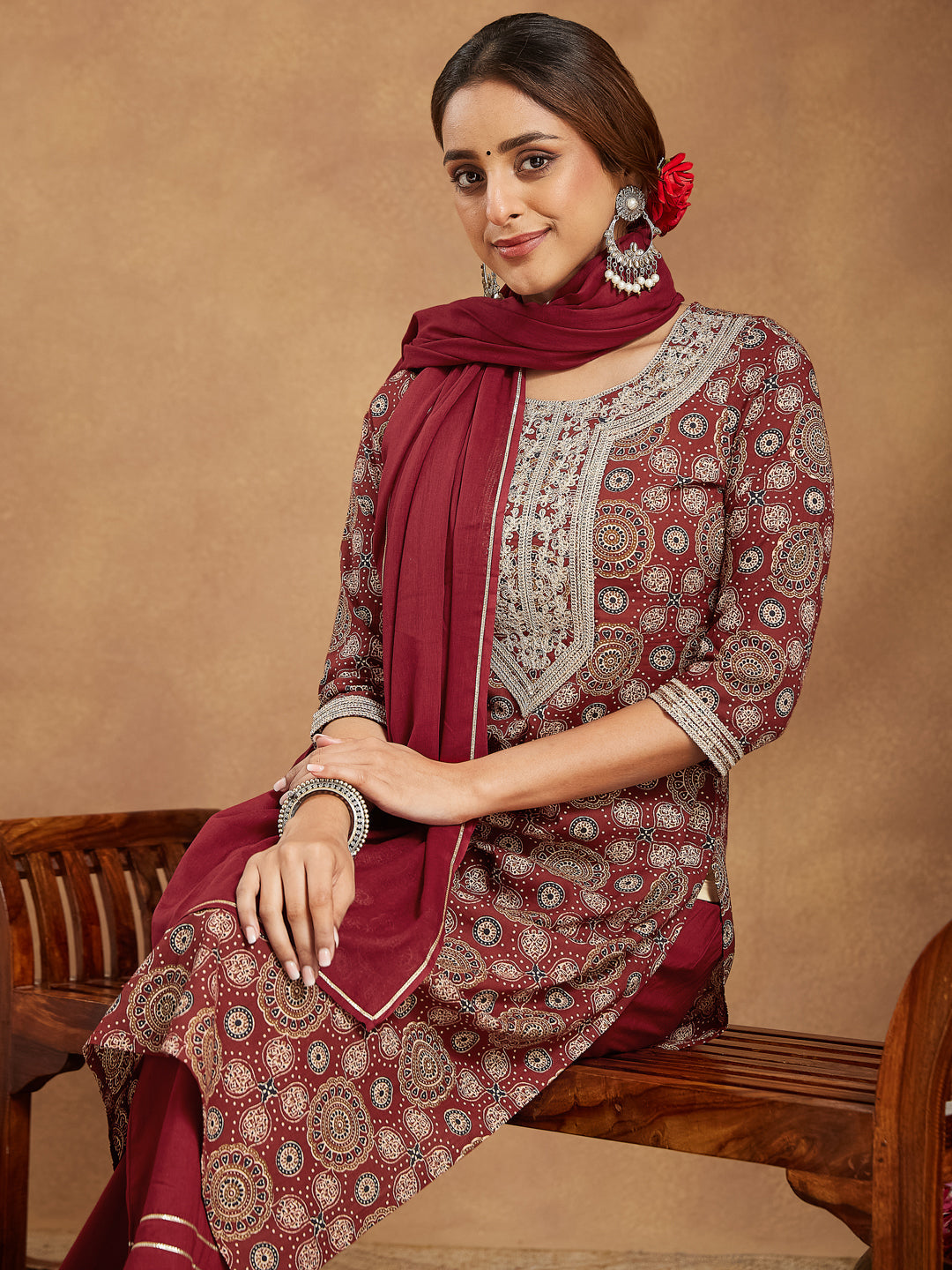 Janasya Dark Cotton Ethnic Motifs Straight Kurta Set | Grocsy
