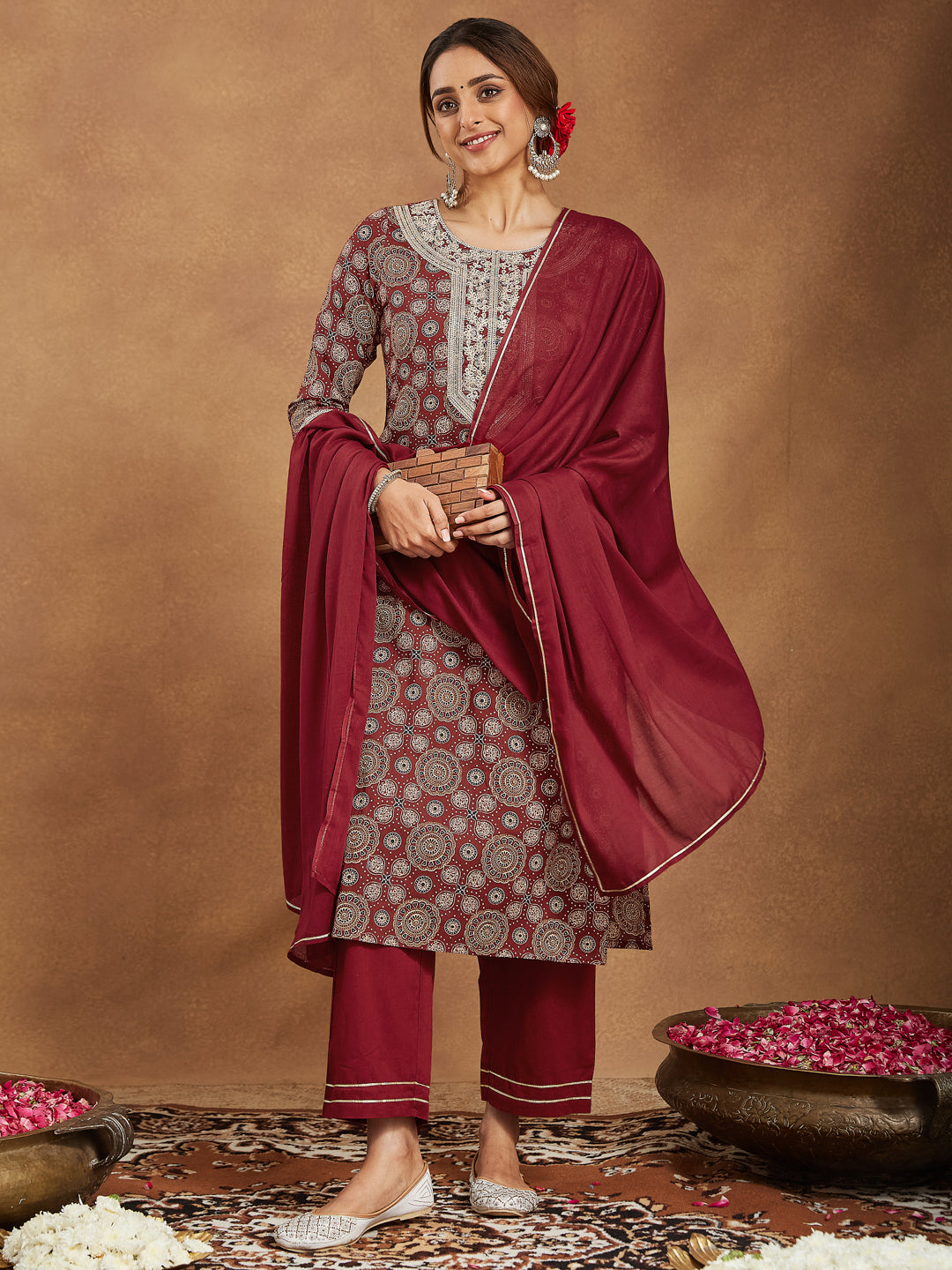 Janasya Dark Cotton Ethnic Motifs Straight Kurta Set | Grocsy