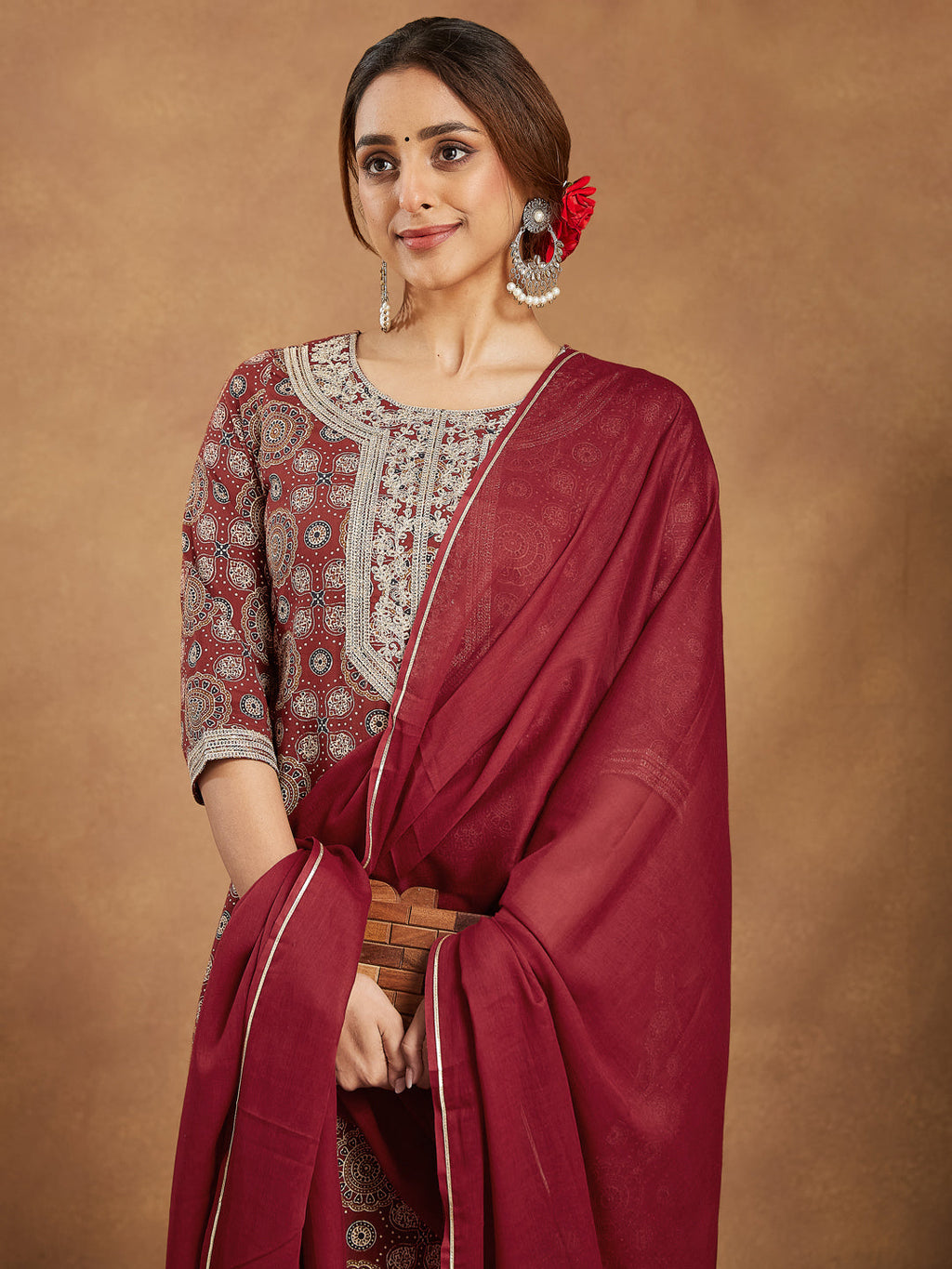 Janasya Dark Cotton Ethnic Motifs Straight Kurta Set | Grocsy